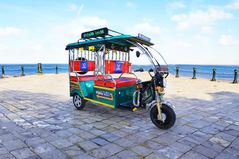 Mini Metro Battery Operated Electric Rickshaw